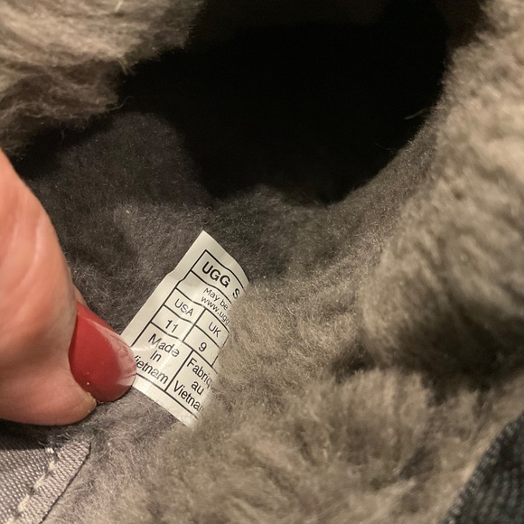 UGG Classic Slipper Black Slip On Size 11 NWOT - Picture 7 of 12